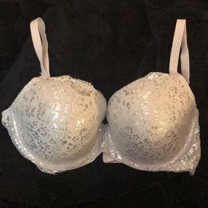 LIKE NEW - VS 36 DD Dream Angels Demi